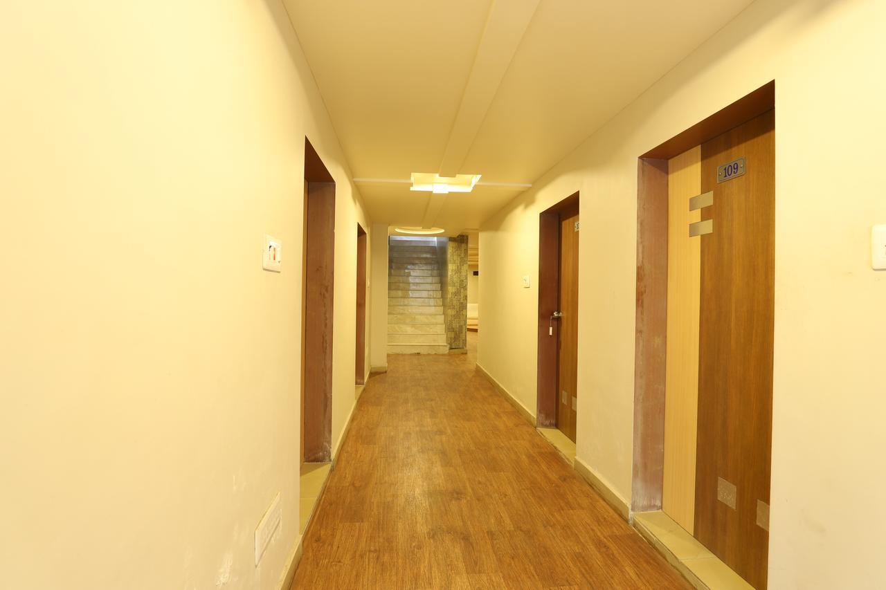 Jāmnagar Hotel Loyal Residency מראה חיצוני תמונה